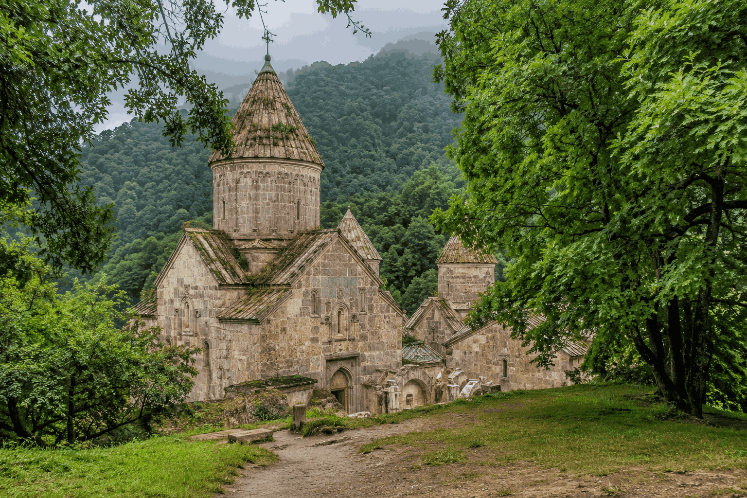 Монастырь Агарцин