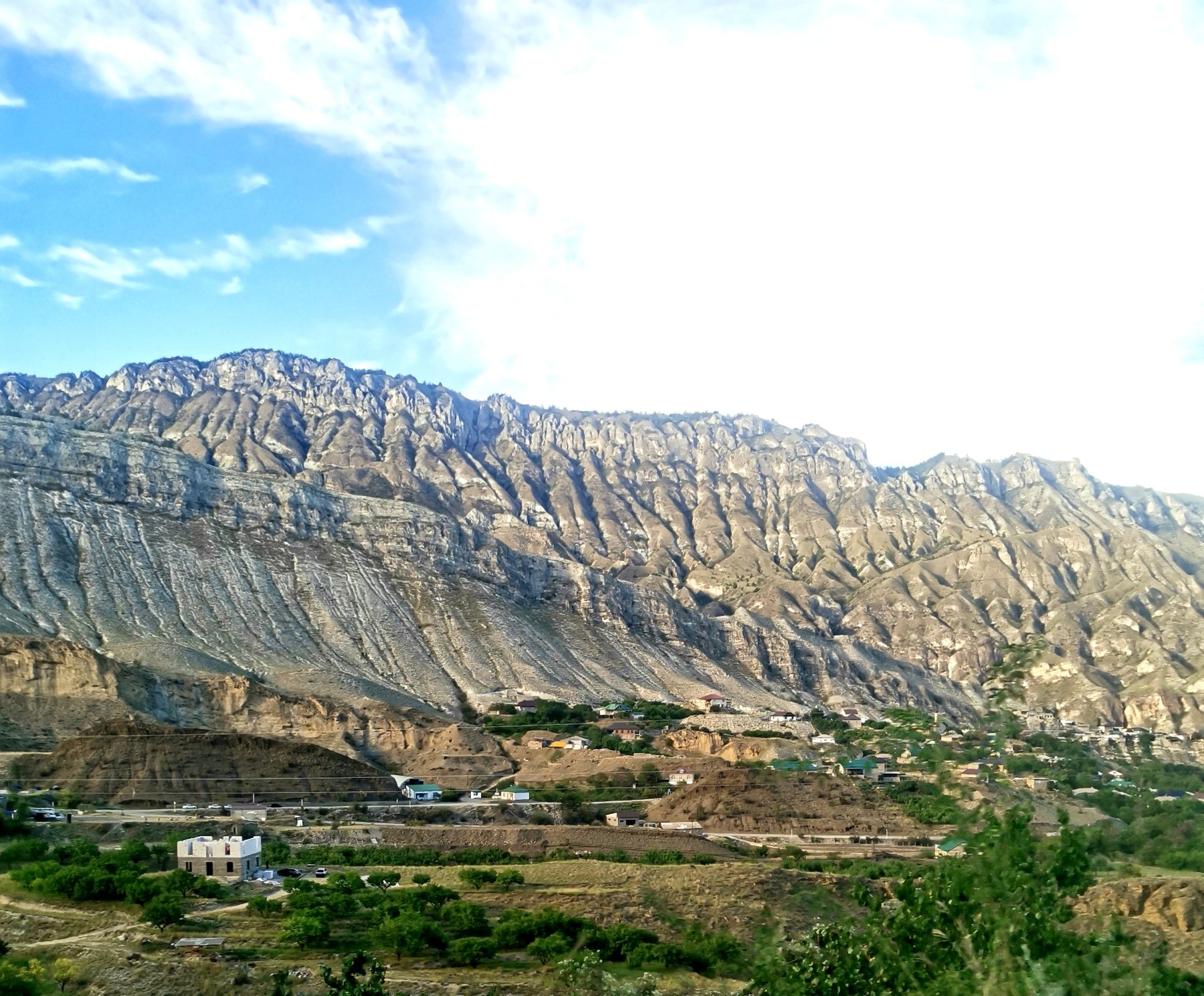 национальный костюм аварки ругуджа. дагестан экскурсовод. гид по дагестану. сулакский каньон треккинг. дагестан экскурсовод.